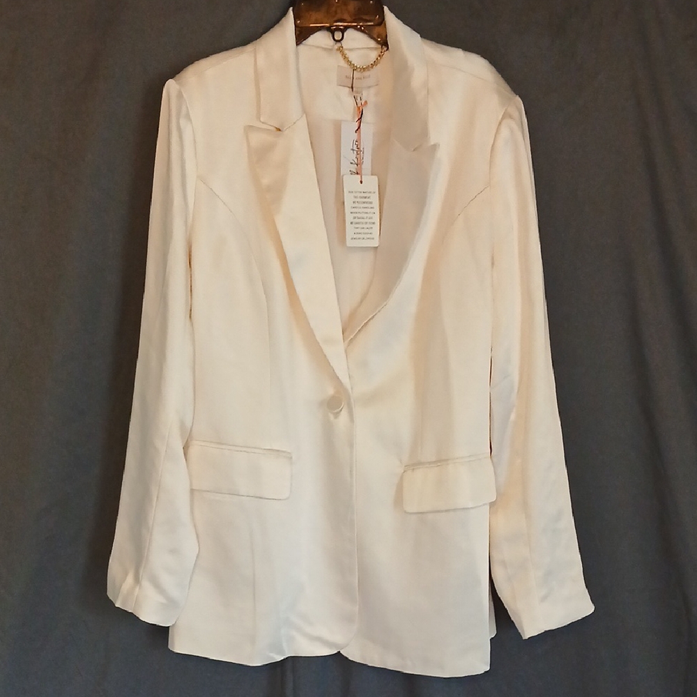 Skies Are Blue Cream Blazer